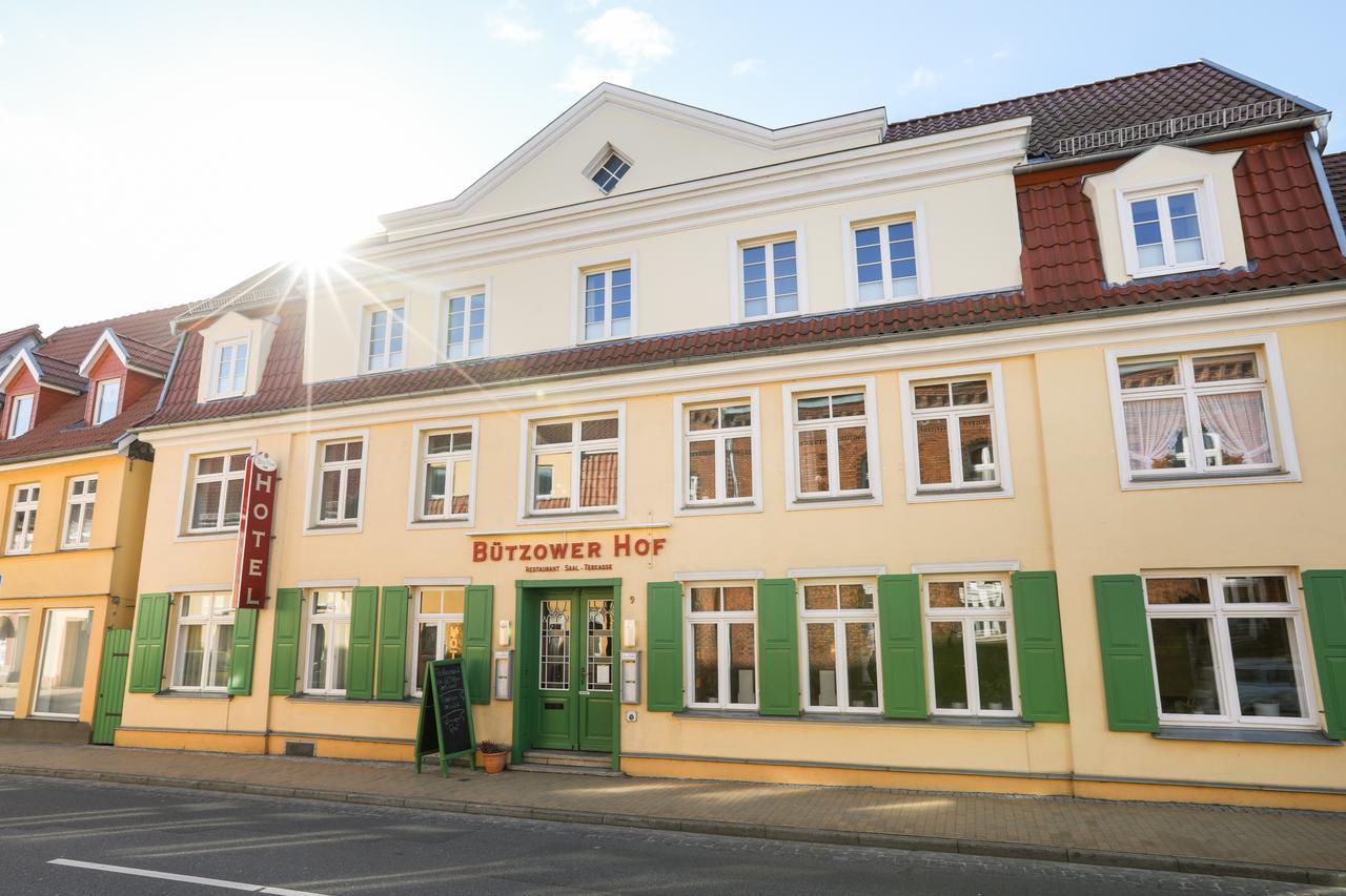 Hotel Buetzower Hof 外观 照片
